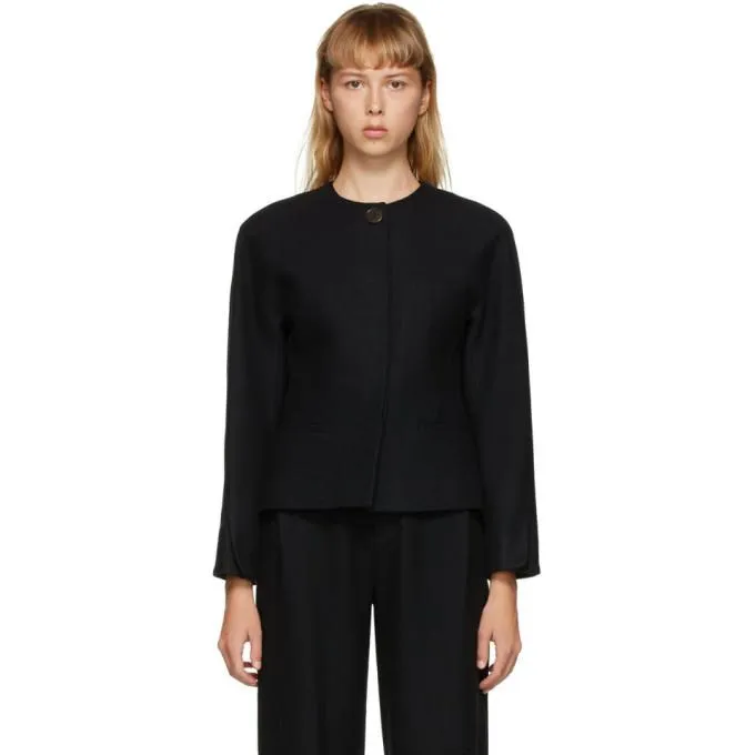 AMOMENTO Black Round Shoulder Jacket