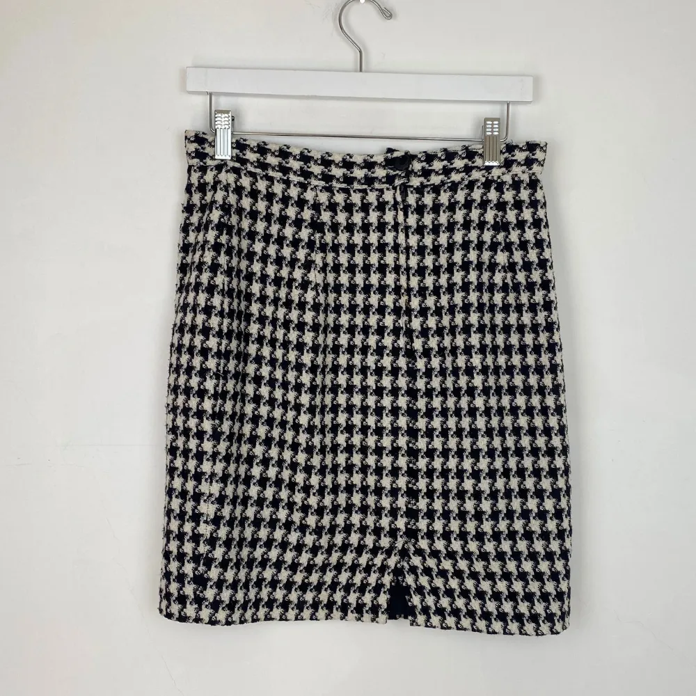 Houndstooth Mini Skirt - SMALL
