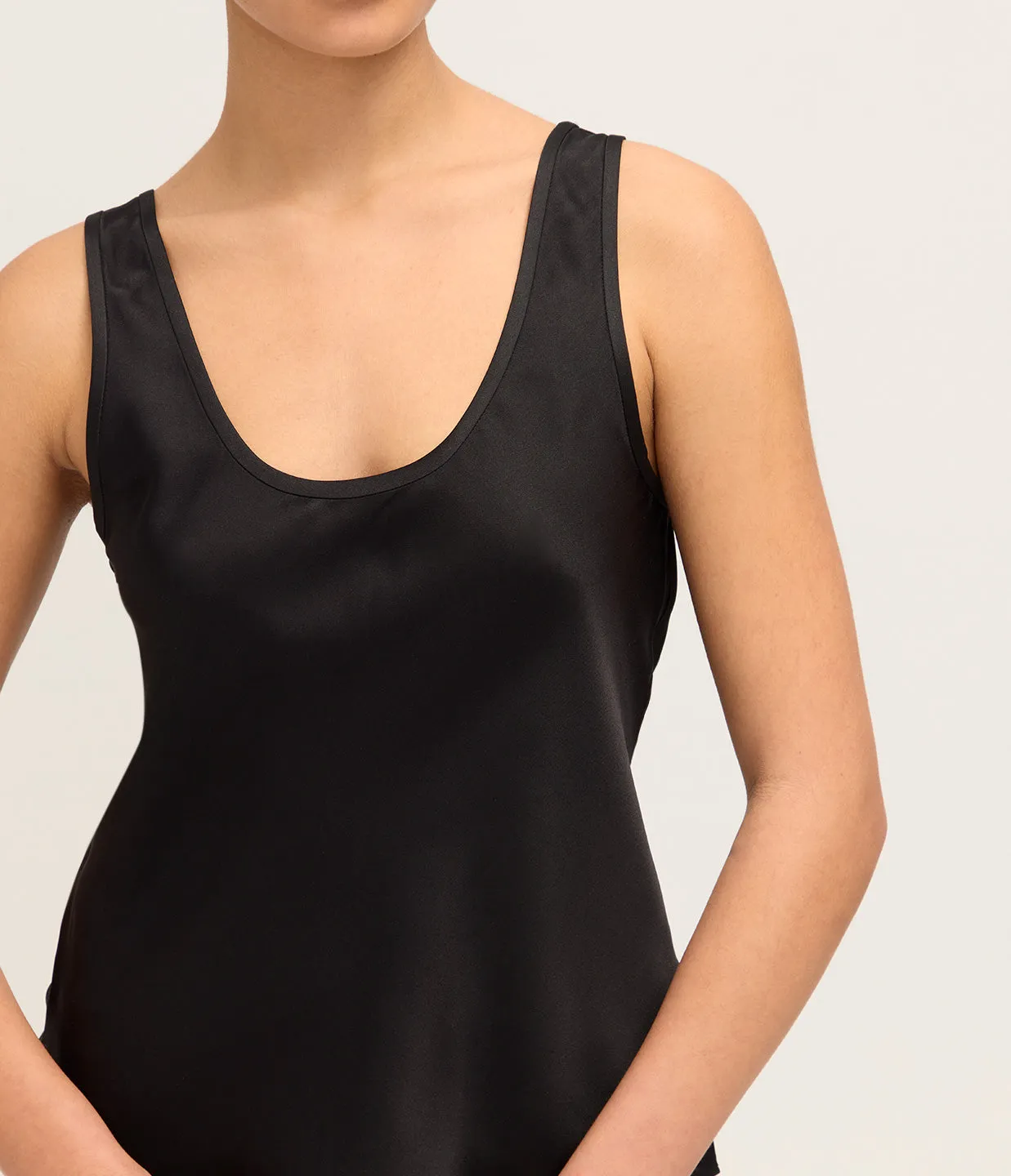 Lea Top in Black