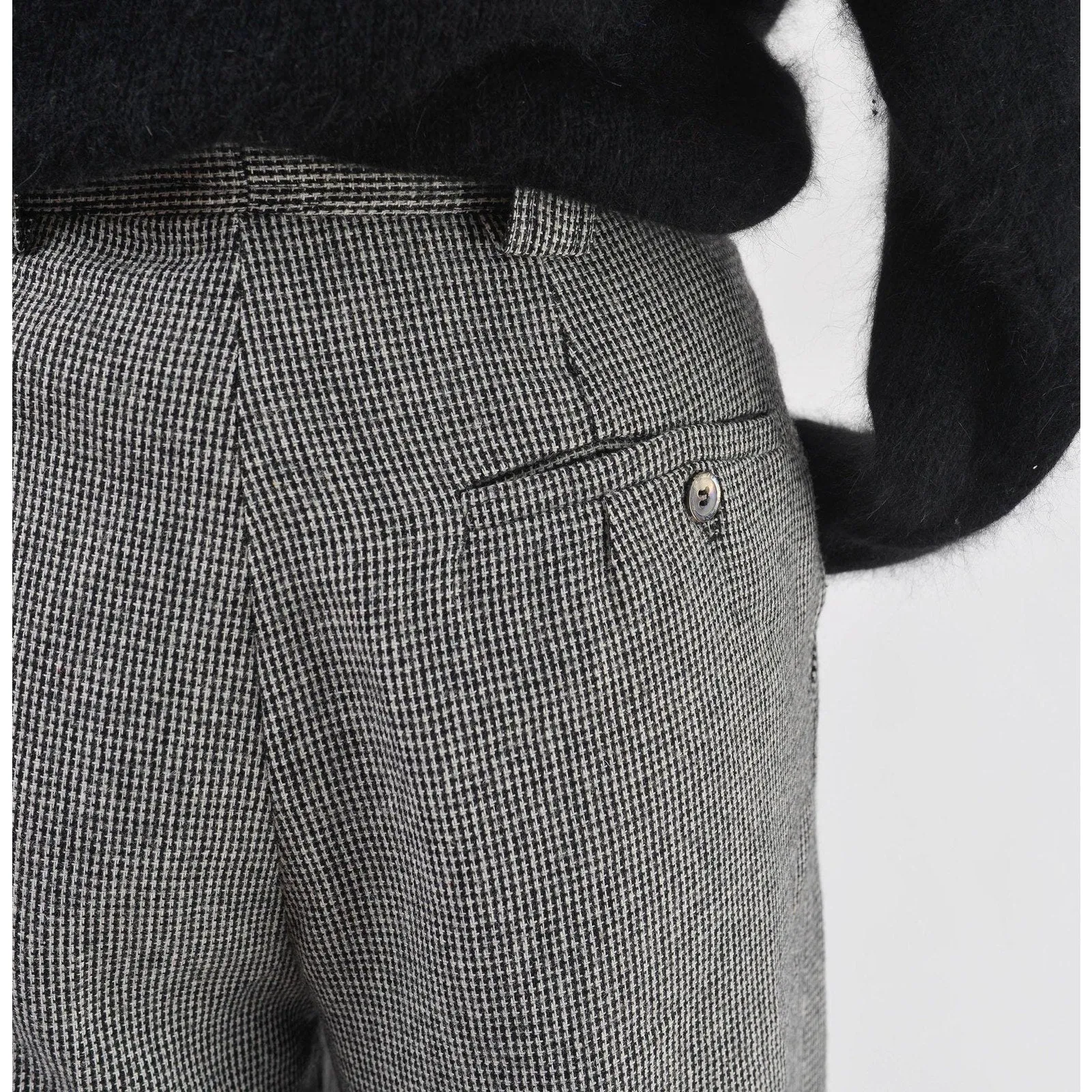 Vintage 80s Black and White Houndstooth Pants Wool Pleated Front Tapered Leg Trousers size M