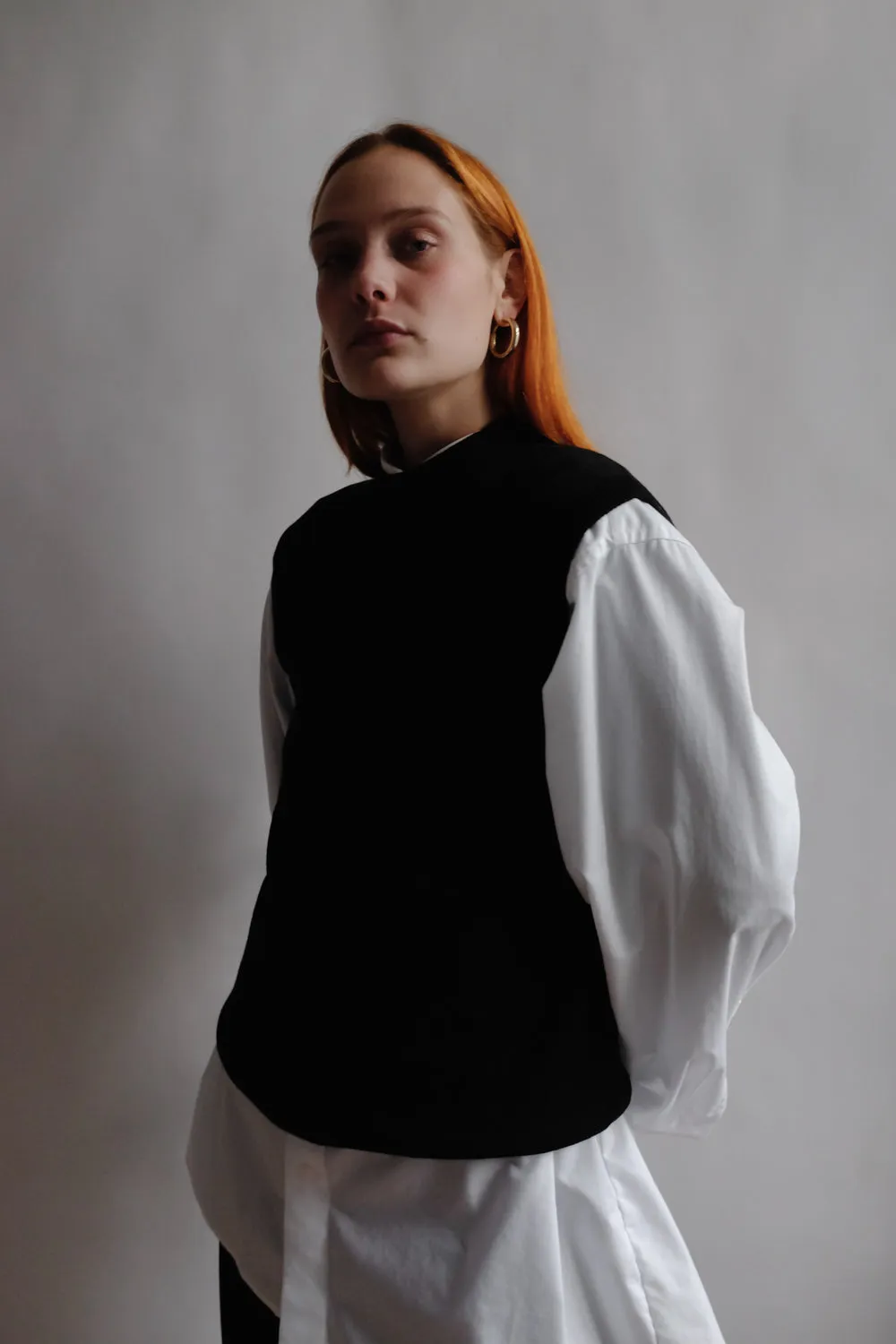 VINTAGE BLACK KNIT WOOL VEST